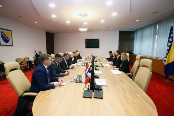 Предсједавајући Представничког дома ПСБиХ Маринко Чавара разговарао са амбасадорима, замјеницима амбасадора и отправницима послова седам држава чланица ЕУ